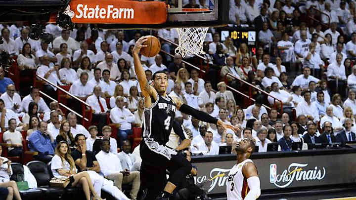 Spurs light up Heat to take 2-1 lead in NBA Finals