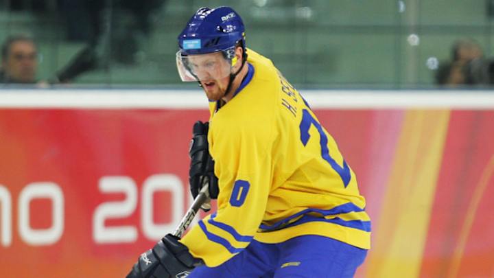 Swedish forward Henrik Sedin will sit out Olympics due to injury