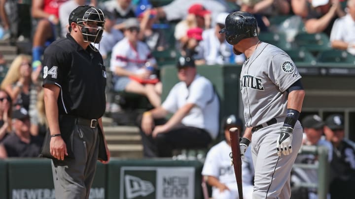 Mariners release catcher John Buck