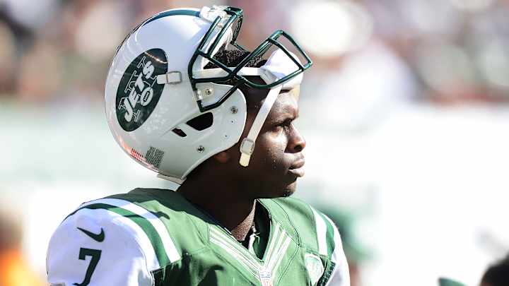 Geno Smith apologizes for cursing at a fan after Jets loss