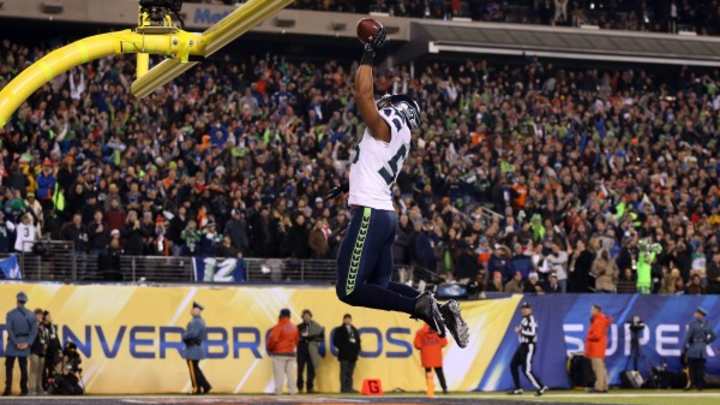 Dunking ball over goal post a penalty next season, says NFL Head of Officials
