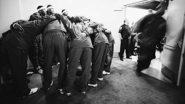 From The Vault: Behind the scenes with the 2001 Charlotte Hornets