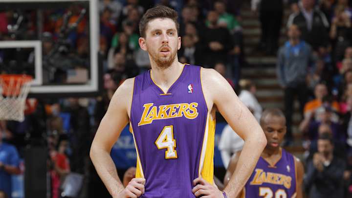 Lakers' Ryan Kelly (torn hamstring) out at least six weeks