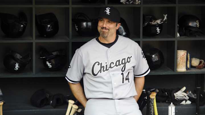 White Sox' Paul Konerko has fractured hand, out indefinitely