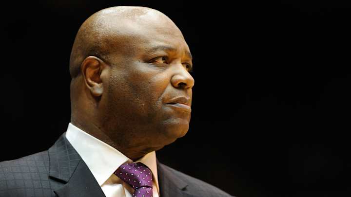 Florida State gets commitment from 7-foot-4 center