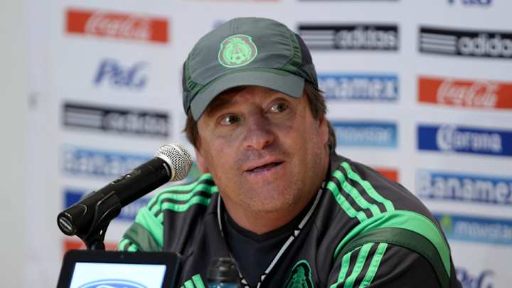 Mexico releases starting XI for World Cup opener; Chicharito benched