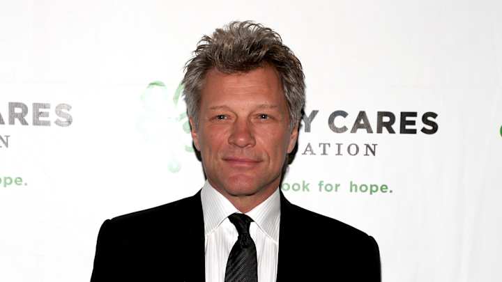 Report: Bon Jovi, Trump likely violated Bills' non-disclosure agreement