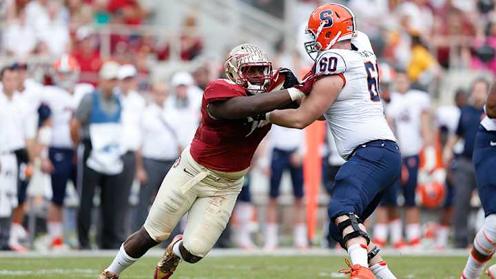 Florida State DE Mario Edwards leaves Clemson game with concussion Florida State DE Mario Edwards leaves Clemson game with concussion