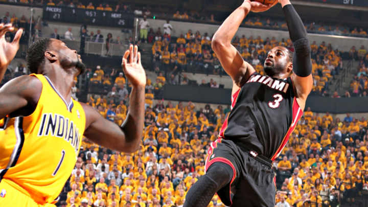 How Dwyane Wade's intermediate game is keeping the Heat afloat