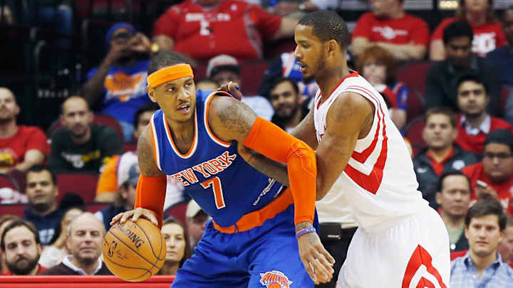 Knicks' Carmelo Anthony leaves game with 'severe back spasms' Knicks' Carmelo Anthony leaves game with 'severe back spasms'