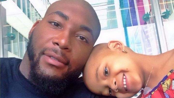 Patriots cheerleaders wear Devon Still jerseys in touching tribute to daughter Patriots cheerleaders wear Devon Still jerseys in touching tribute to daughter