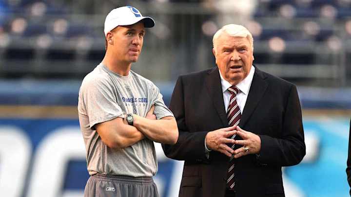 John Madden discusses the current state of football broadcasting John Madden discusses the current state of football broadcasting