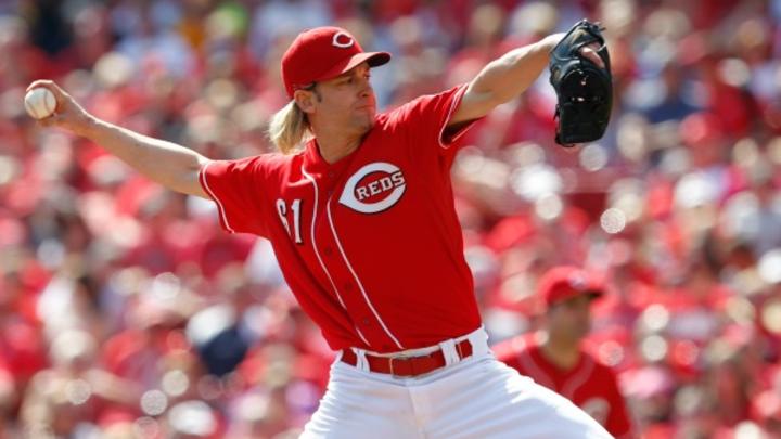 Report: Dodgers in talks with Bronson Arroyo Report: Dodgers in talks with Bronson Arroyo