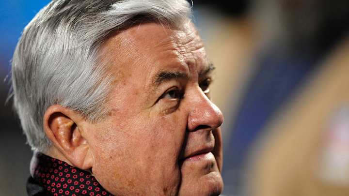 Panthers owner breaks down while speaking on domestic violence Panthers owner breaks down while speaking on domestic violence