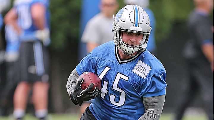 NFL fullbacks doing 'anything and everything' to remain relevant