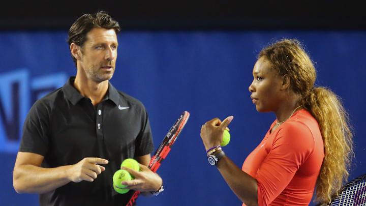 Serena Williams stands by coach after bizarre scene at Wimbledon