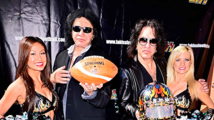 New Flaming LA KISS Helmet: Best or Worst of All-Time? New Flaming LA KISS Helmet: Best or Worst of All-Time?