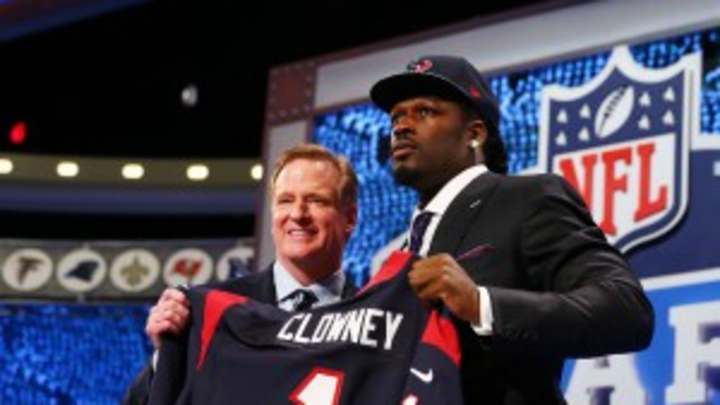 Texans rookie Jadeveon Clowney has hernia surgery