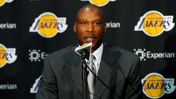 Magic Johnson: Lakers' Jerry Buss wanted Byron Scott to coach in 2011 Magic Johnson: Lakers' Jerry Buss wanted Byron Scott to coach in 2011