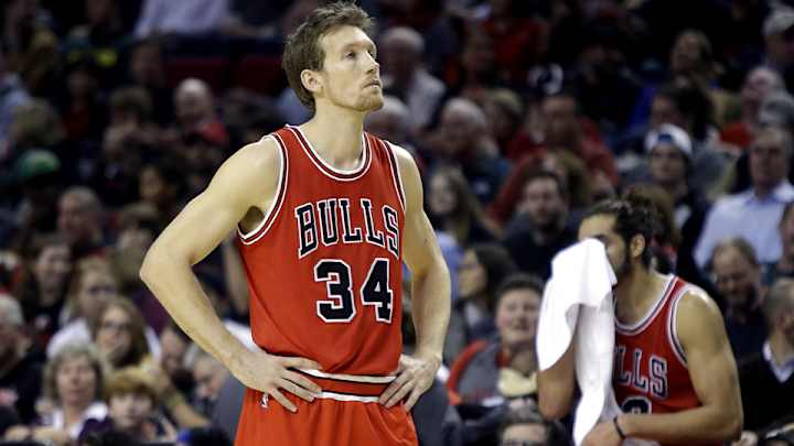 Blazers' Lillard accuses Bulls' Dunleavy of 'cheap' flagrant