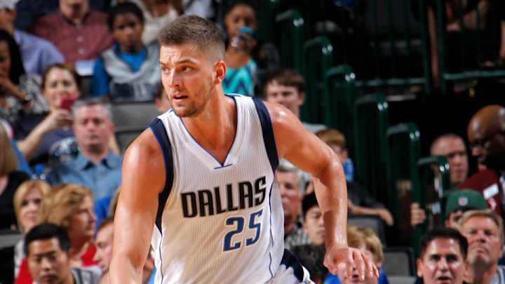 Mavericks coach Rick Carlisle apologizes to Chandler Parsons