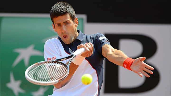 Djokovic wins first match back after injury at Italian Open