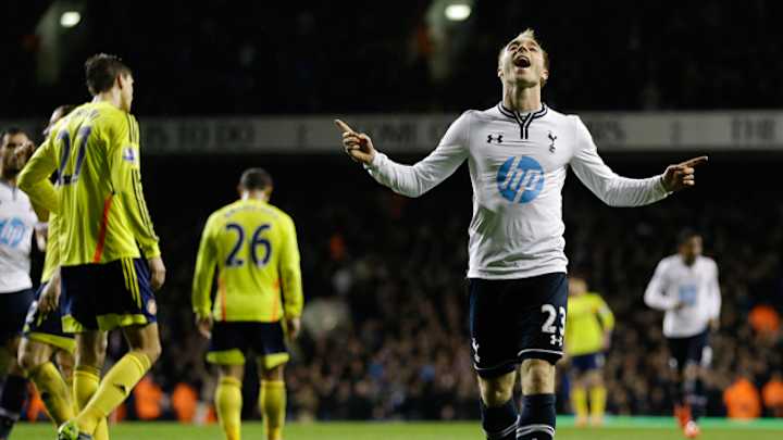 Eriksen stars for Tottenham in 5-1 rout of last-place Sunderland