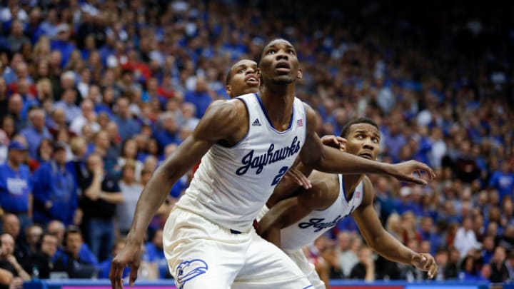 Report: Joel Embiid undergoes successful right foot surgery