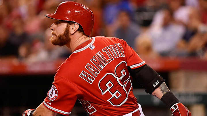 Angels' Josh Hamilton remains out Sunday with sore shoulder