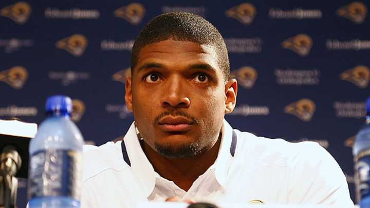 Michael Sam didn't disclose doc plans, fearing it might hurt draft stock, per report