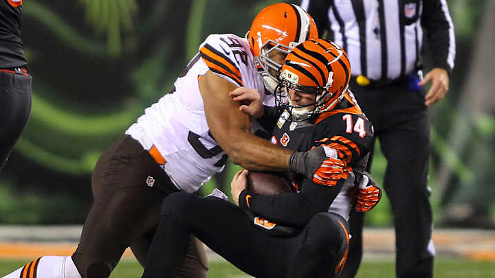 Impressive Browns move into first-place tie as Dalton, Bengals implode