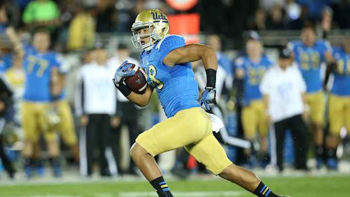 UCLA WR Thomas Duarte (leg) expected to play vs. Stanford