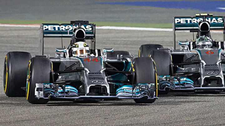 F1's Nico Rosberg takes aim at teammate Hamilton in Spanish GP