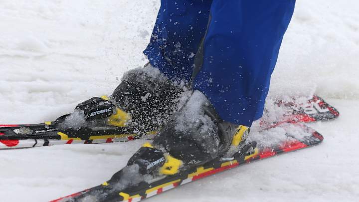 Outdoor Olympic athletes adjusting to warm weather