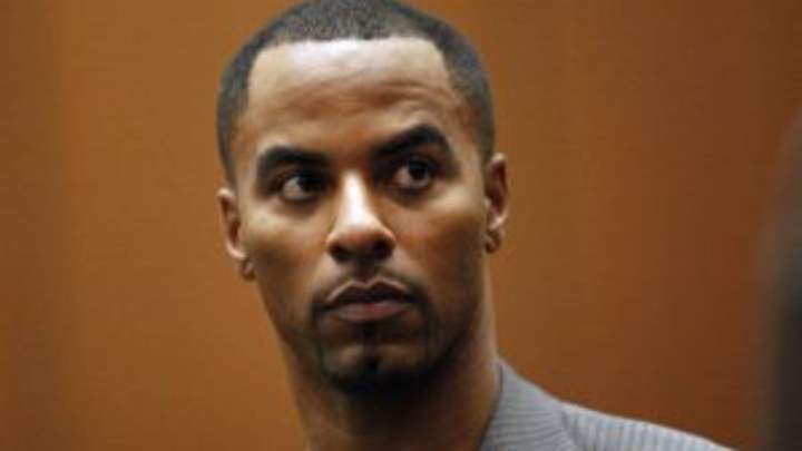 New Orleans police issue arrest warrant for former NFL safety Darren Sharper