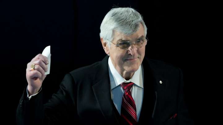 Former NHL coach and player Pat Quinn dies at age 71 Former NHL coach and player Pat Quinn dies at age 71