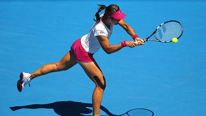 Players continue to battle as heat wave grips Australia