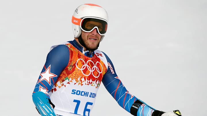 Bode Miller out of slalom after tweaking left knee Bode Miller out of slalom after tweaking left knee