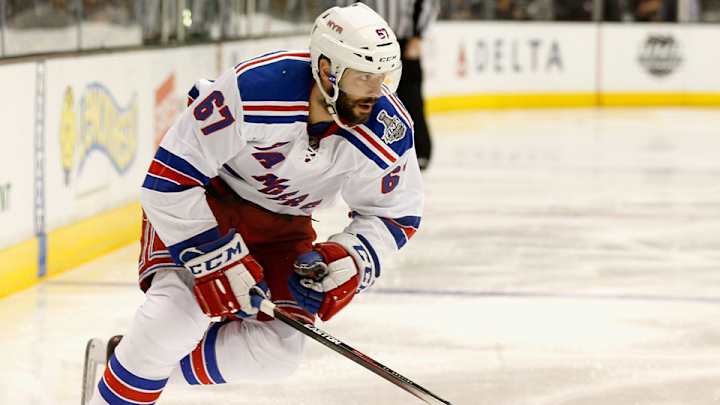 Oilers sign free agents Benoit Pouliot, Mark Fayne