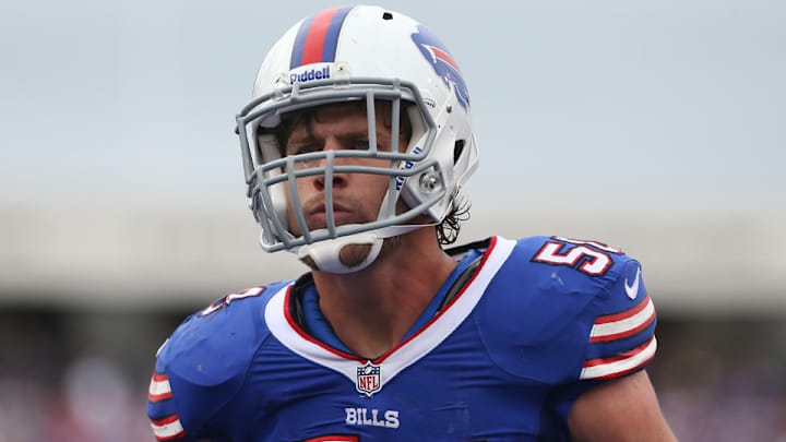 Bills linebacker Kiko Alonso undergoes surgery to repair torn ACL