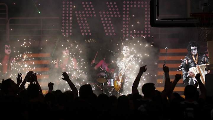 Tom Izzo's Midnight Madness Costumes Tom Izzo's Midnight Madness Costumes