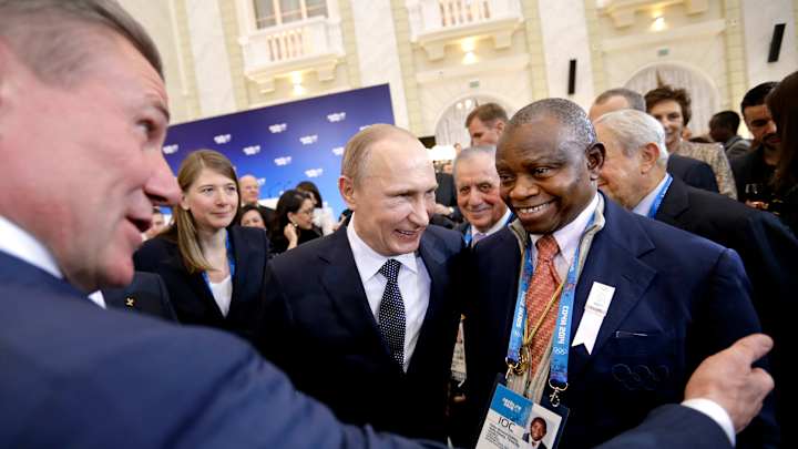 Ukraine: Political crisis won't derail 2022 bid Ukraine: Political crisis won't derail 2022 bid