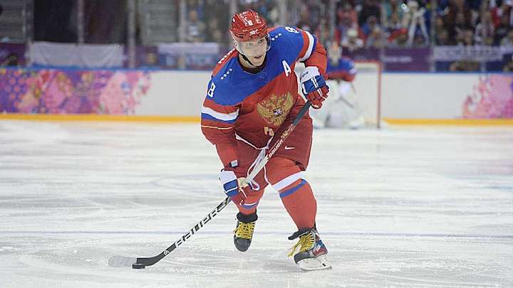 Top Line: Ovechkin shows true colors; Hurricanes relocating?; more links