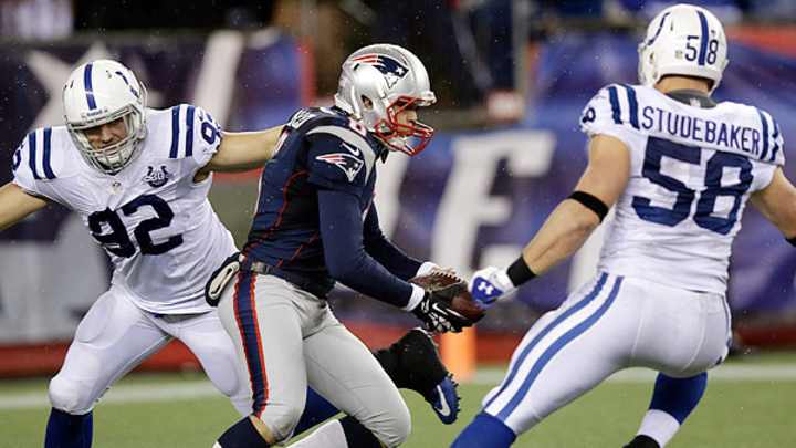 Patriots punter Ryan Allen surrenders a safety after errant snap
