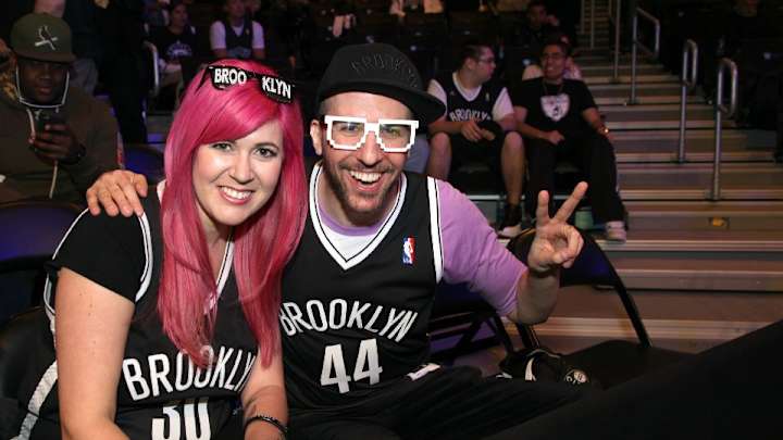 Unruly Nets fan carried out of Madison Square Garden without prosthetic leg Unruly Nets fan carried out of Madison Square Garden without prosthetic leg