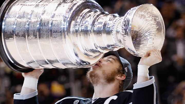 Dustin Brown had a great comeback for a wisecracking deliveryman