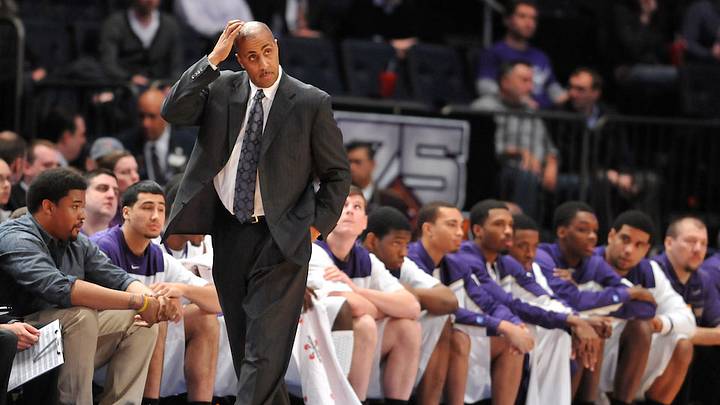Gonzaga, Washington to renew hoops rivalry in 2016-17 season Gonzaga, Washington to renew hoops rivalry in 2016-17 season
