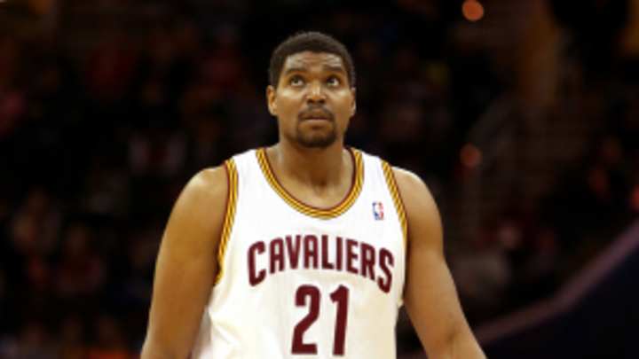 Bulls waive Andrew Bynum on day after trade