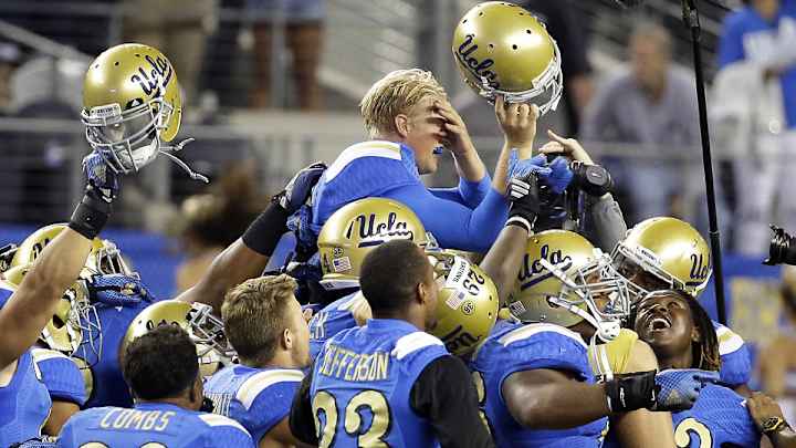 Between The Hashes Week 3: A Rutgers tan, Jake Butt, and hugs!