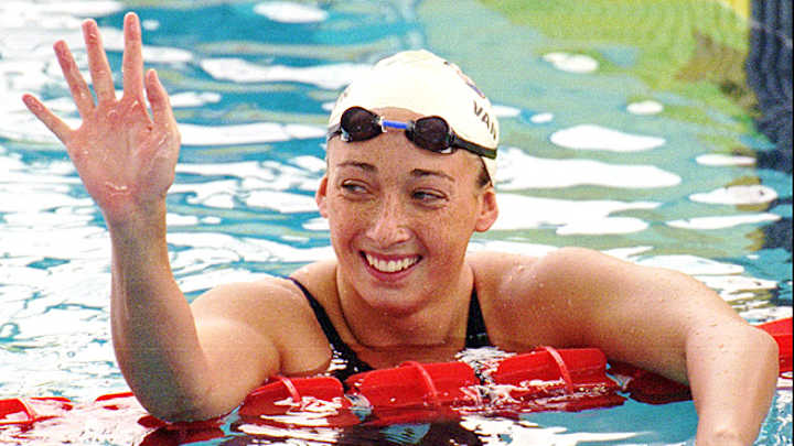 Olympic star Amy Van Dyken severs spine in ATV accident Olympic star Amy Van Dyken severs spine in ATV accident